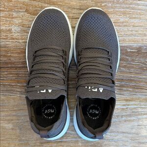 APL Techloom Breeze Dark Brown Knit Sneakers